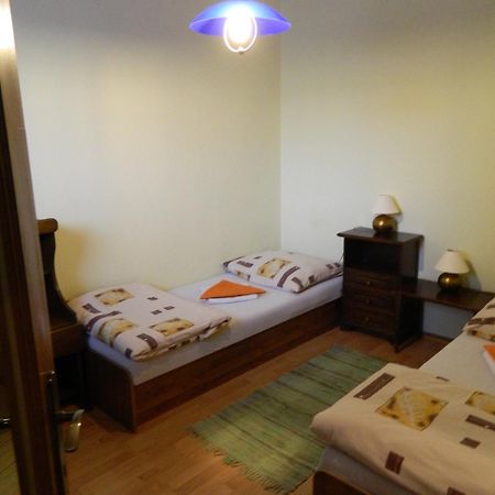 Hotel Slnecny Dvor Μιχάλοβτσε Δωμάτιο φωτογραφία