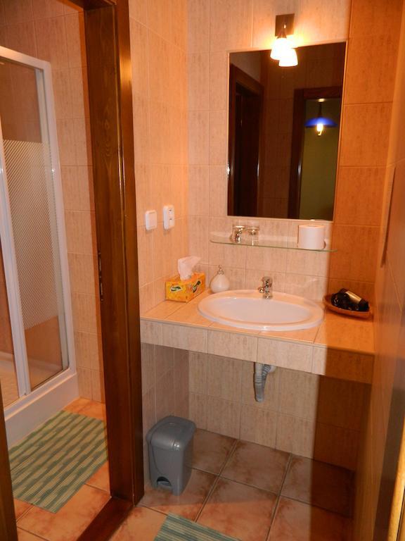 Hotel Slnecny Dvor Μιχάλοβτσε Δωμάτιο φωτογραφία