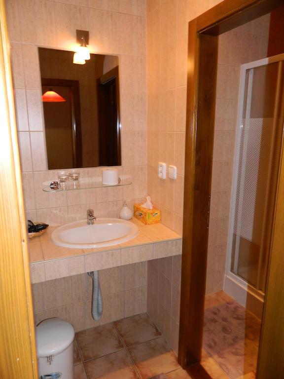 Hotel Slnecny Dvor Μιχάλοβτσε Δωμάτιο φωτογραφία