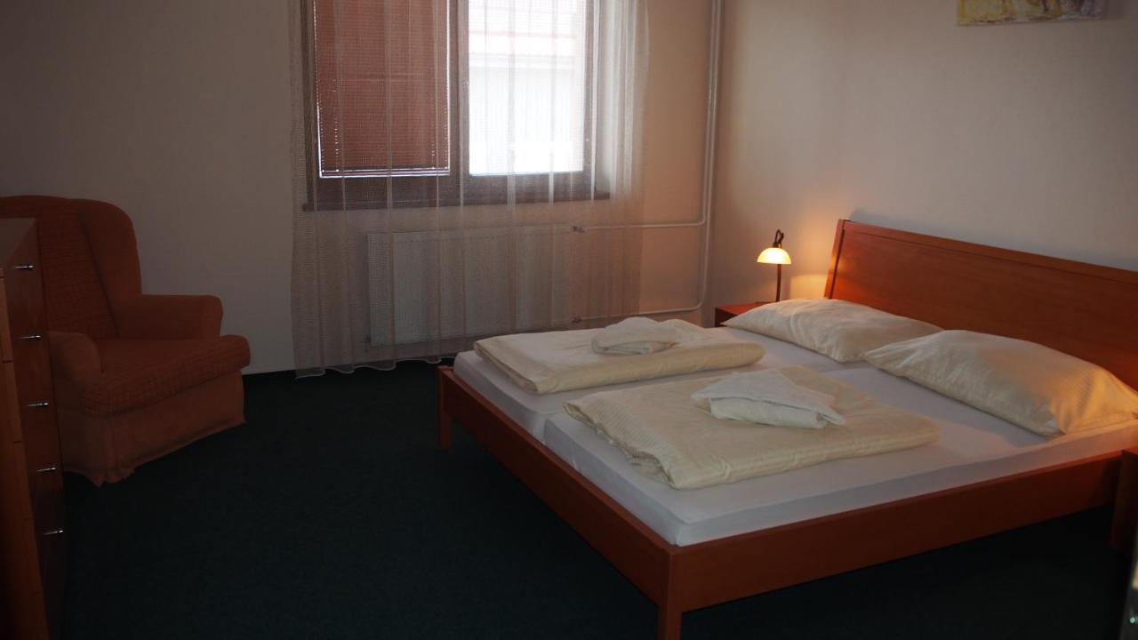 Hotel Slnecny Dvor Μιχάλοβτσε Εξωτερικό φωτογραφία