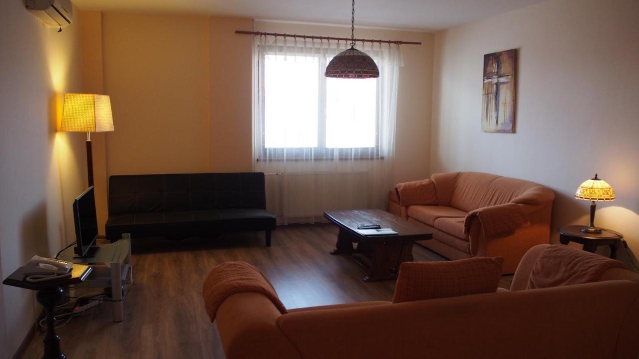 Hotel Slnecny Dvor Μιχάλοβτσε Εξωτερικό φωτογραφία
